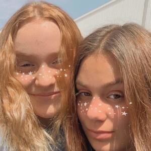 Meet your Posher, Khloe